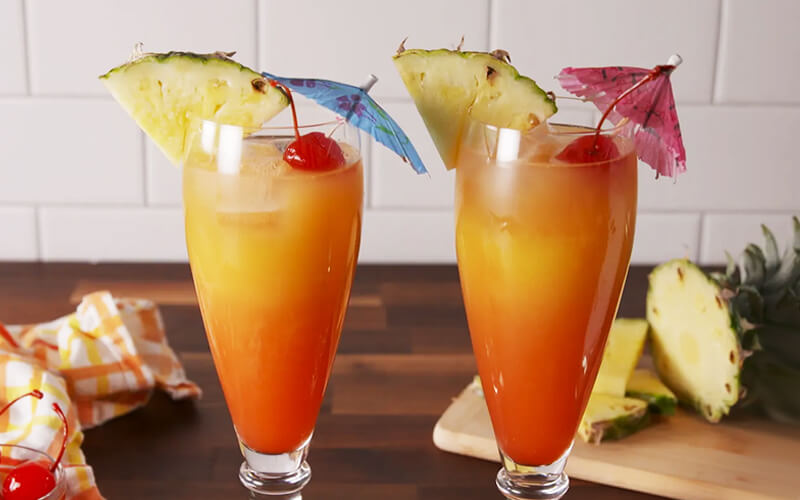 Banana Mama : Refreshing Mocktail Recipes for Summer